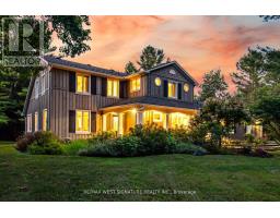 351 DEARBOURNE AVENUE, King, Ontario