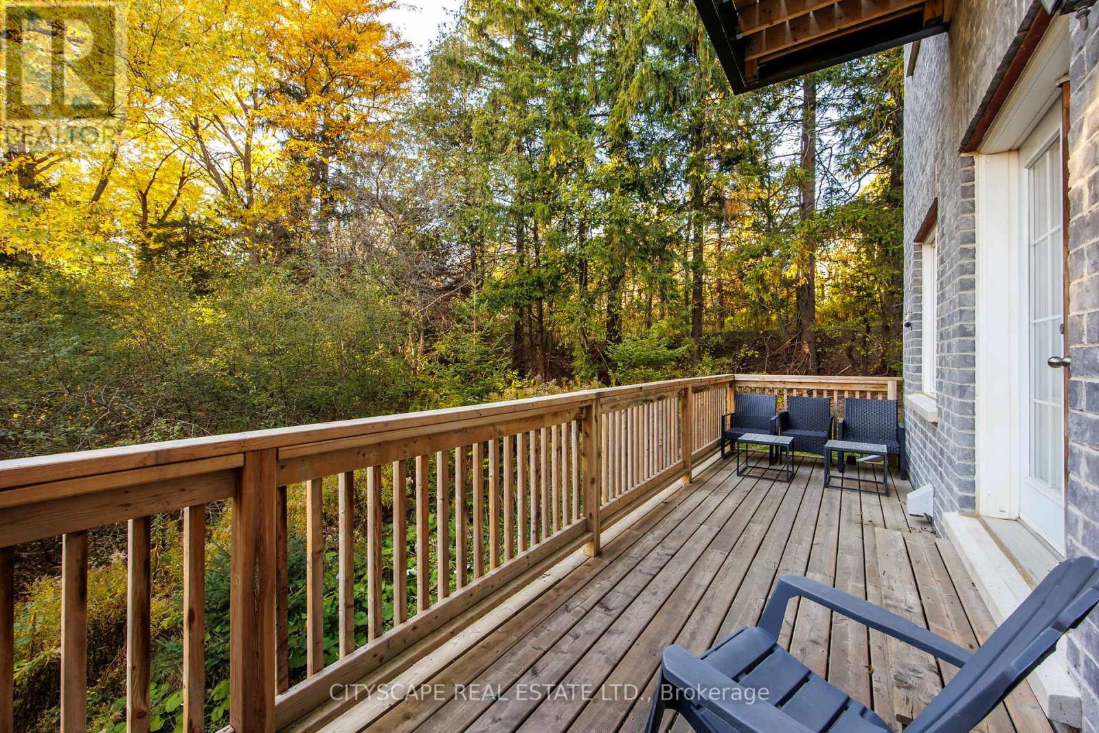 74 Old Bloomington Road, Aurora, Ontario  L4G 0M2 - Photo 19 - N12509938