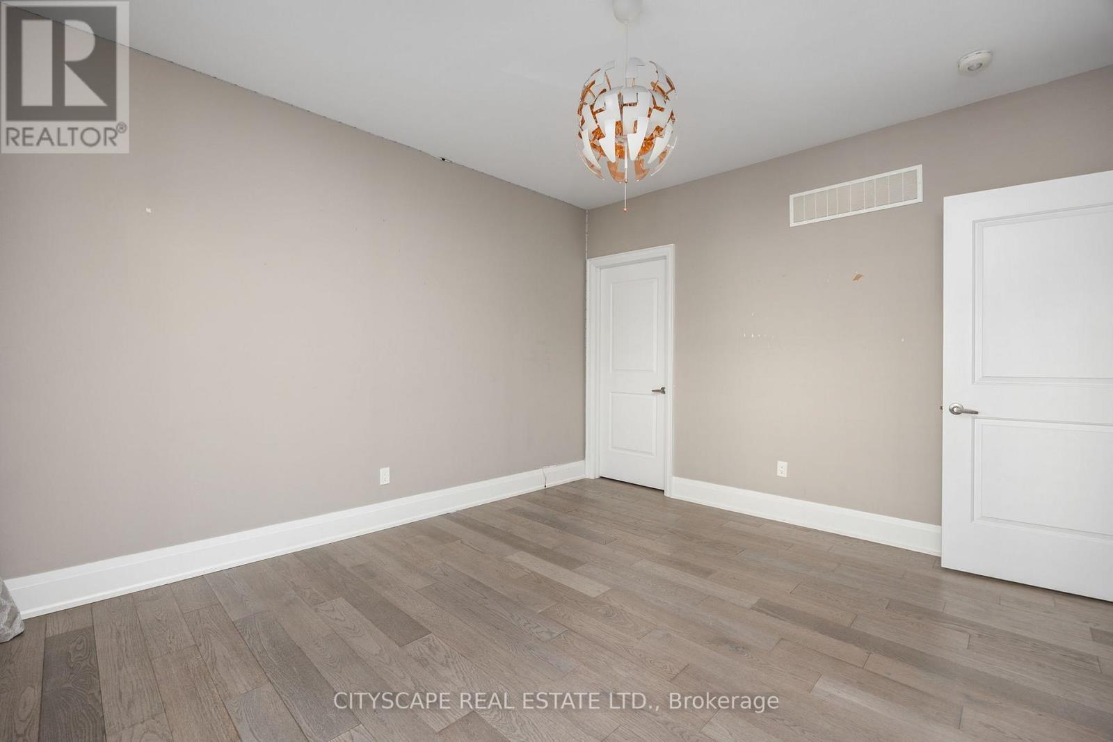 74 Old Bloomington Road, Aurora, Ontario  L4G 0M2 - Photo 29 - N12509938