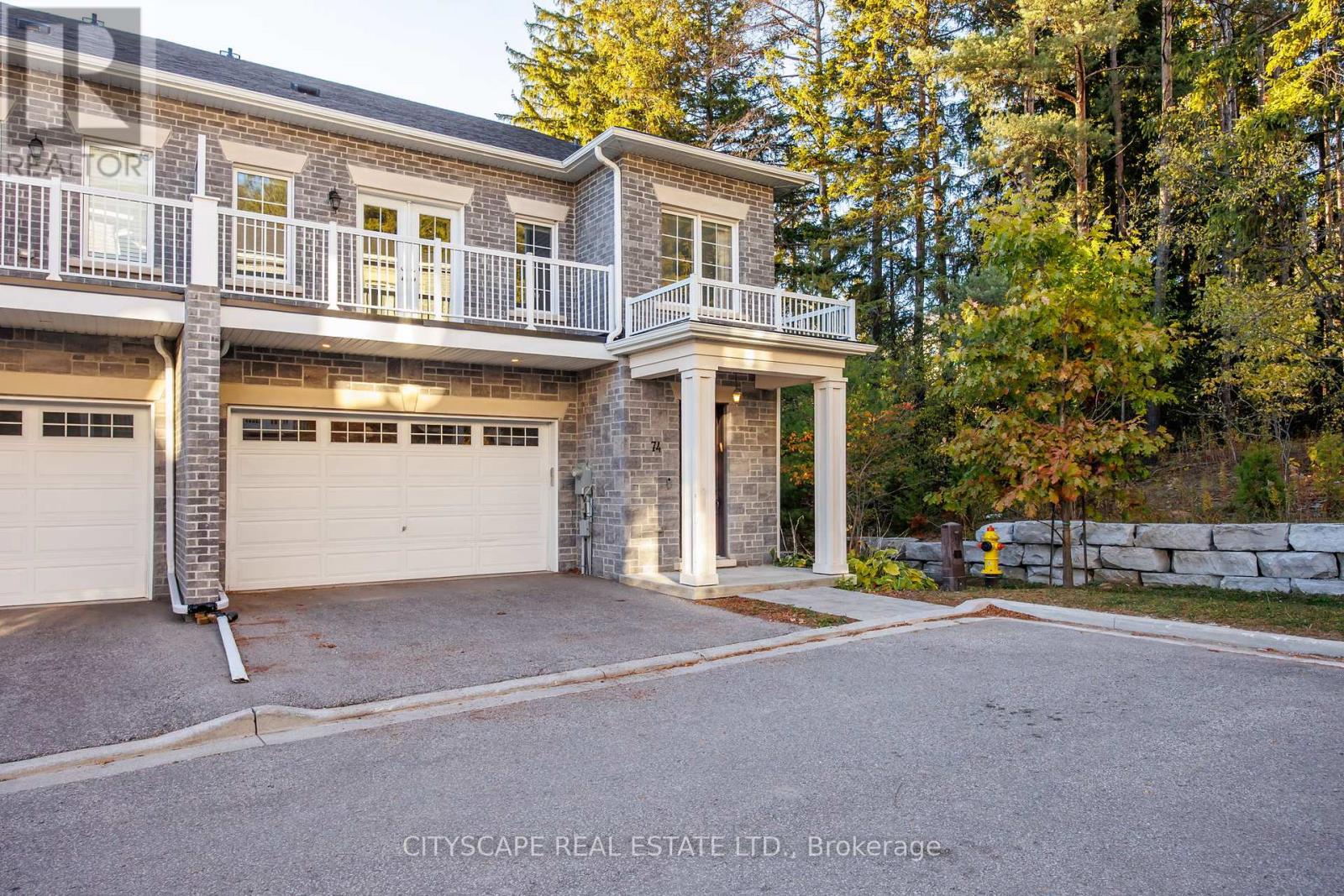 74 Old Bloomington Road, Aurora, Ontario  L4G 0M2 - Photo 3 - N12509938