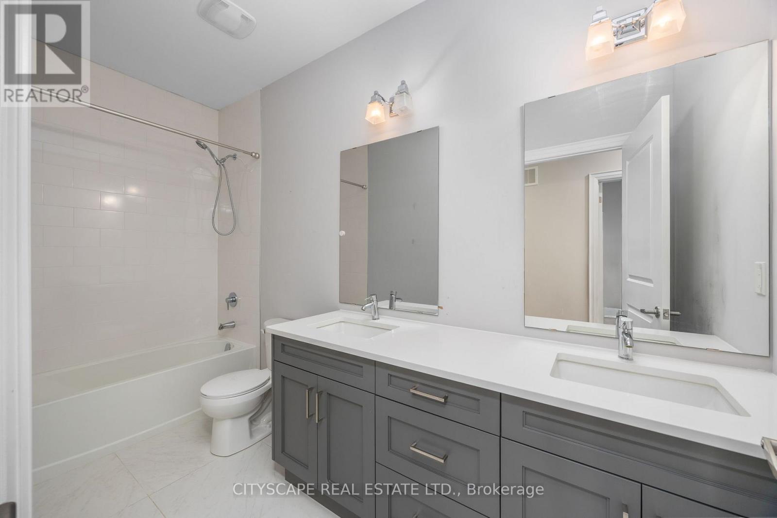 74 Old Bloomington Road, Aurora, Ontario  L4G 0M2 - Photo 31 - N12509938