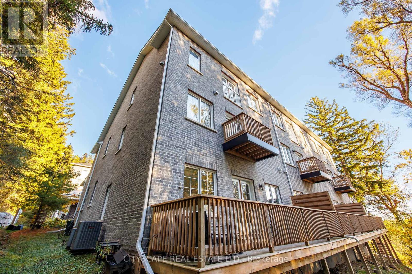 74 Old Bloomington Road, Aurora, Ontario  L4G 0M2 - Photo 42 - N12509938