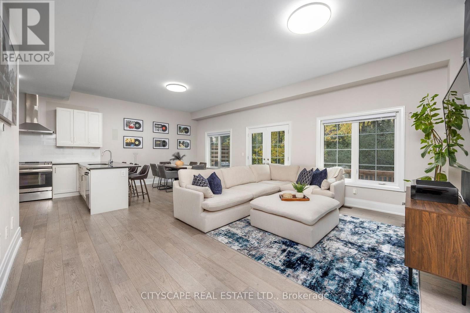 74 Old Bloomington Road, Aurora, Ontario  L4G 0M2 - Photo 6 - N12509938