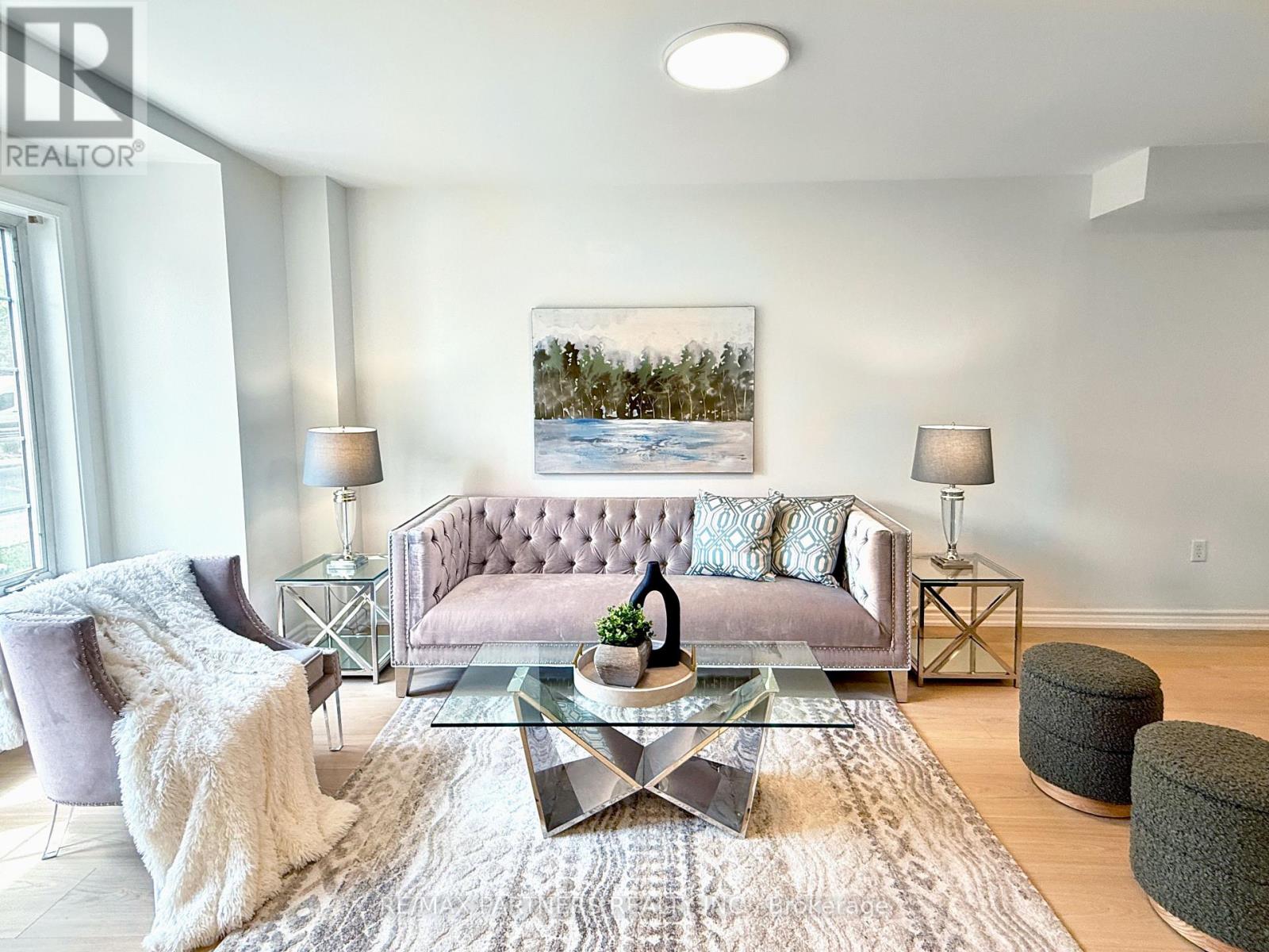 516 Bur Oak Avenue, Markham, Ontario  L6C 3A9 - Photo 6 - N12509962