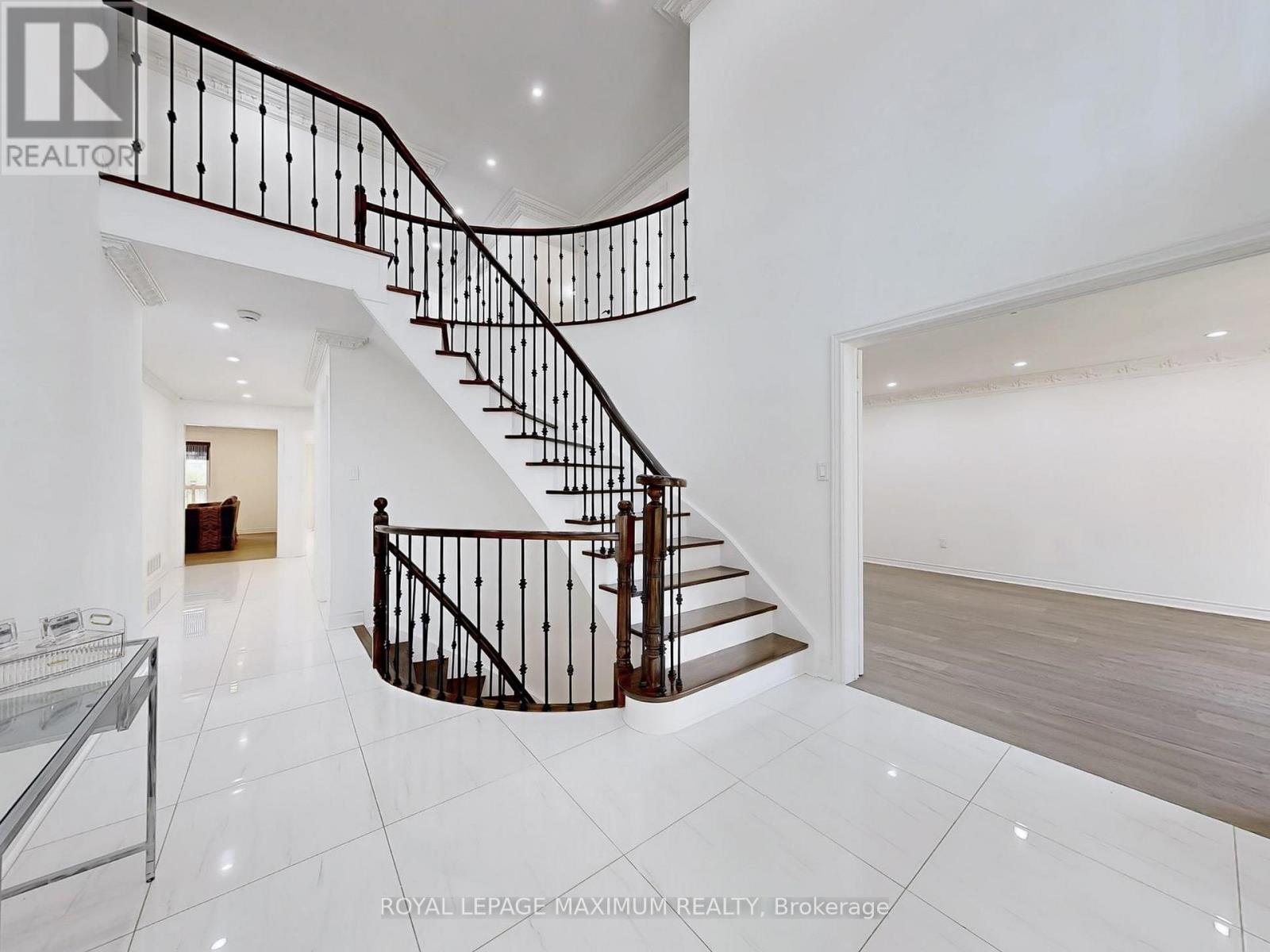 22 A Waltham Crescent, Richmond Hill, Ontario  L4B 1Z2 - Photo 19 - N12510046