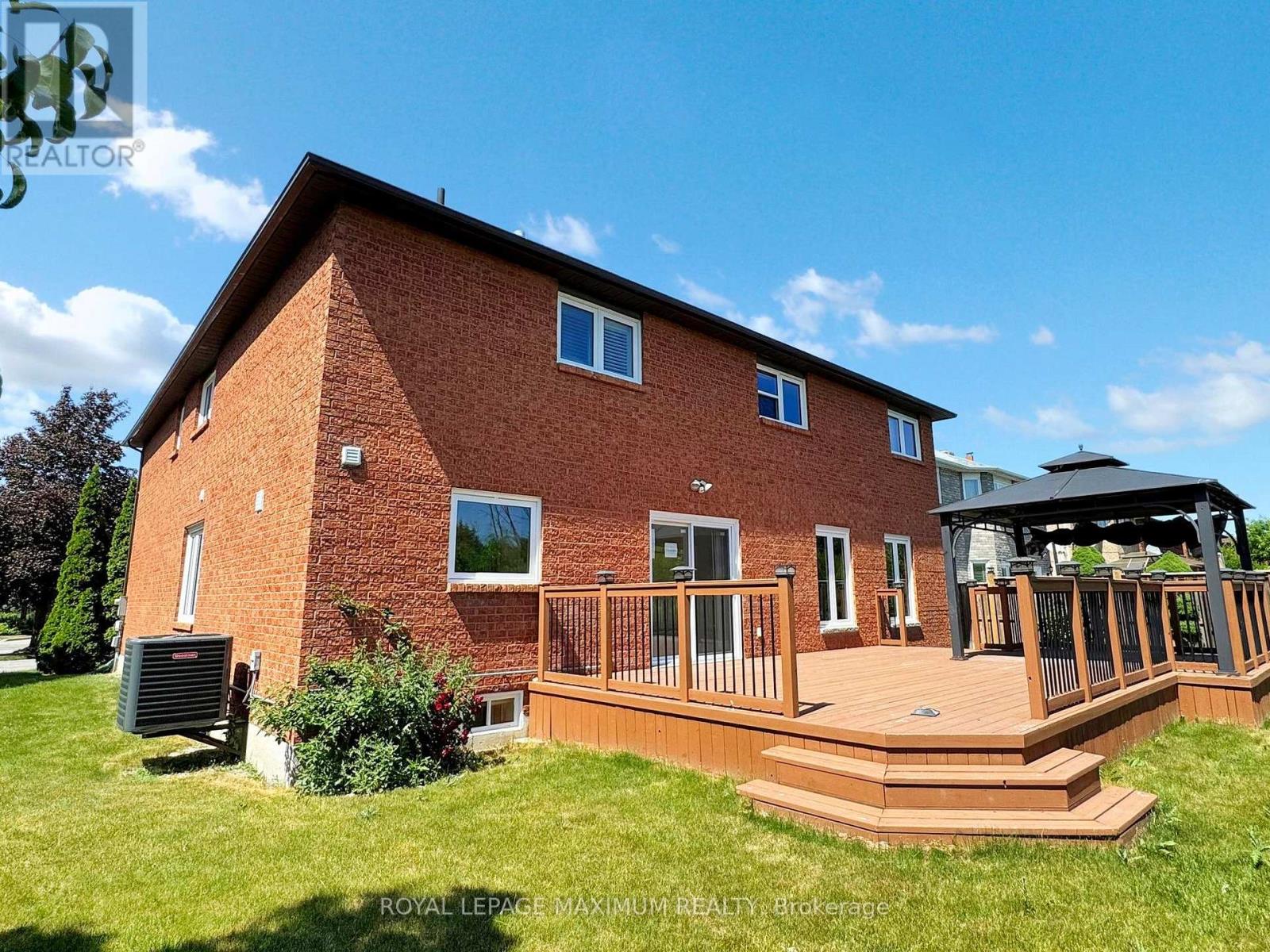 22 A Waltham Crescent, Richmond Hill, Ontario  L4B 1Z2 - Photo 47 - N12510046