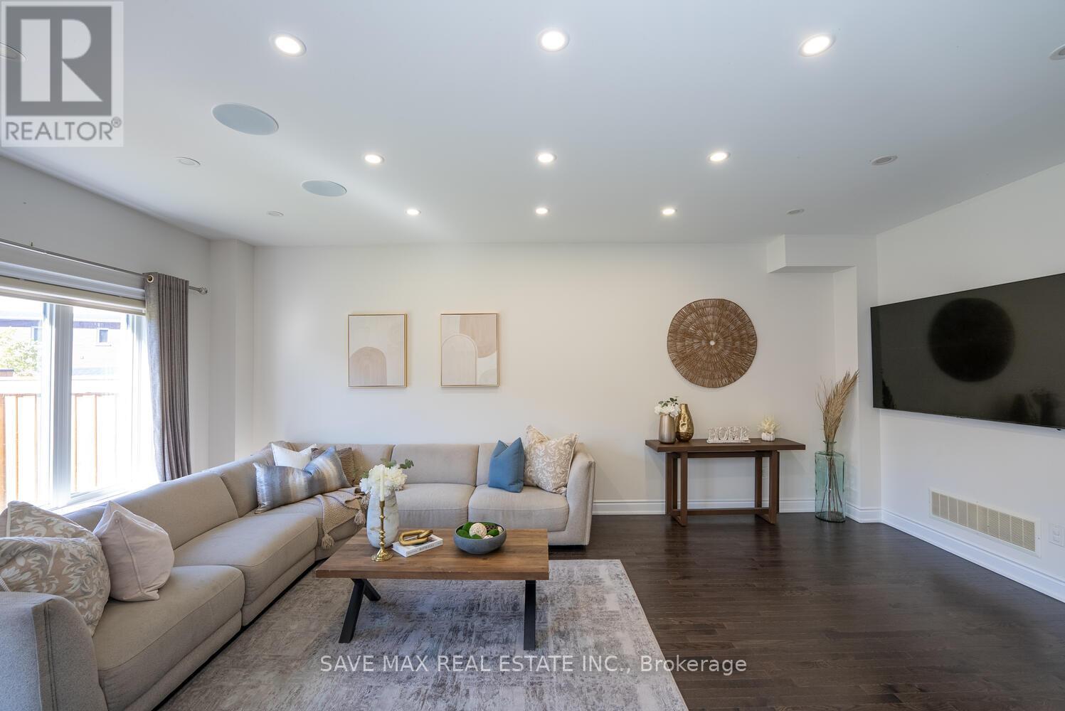 163 Sutherland Avenue, Bradford West Gwillimbury (Bradford), Ontario  L3Z 4H6 - Photo 12 - N12510056