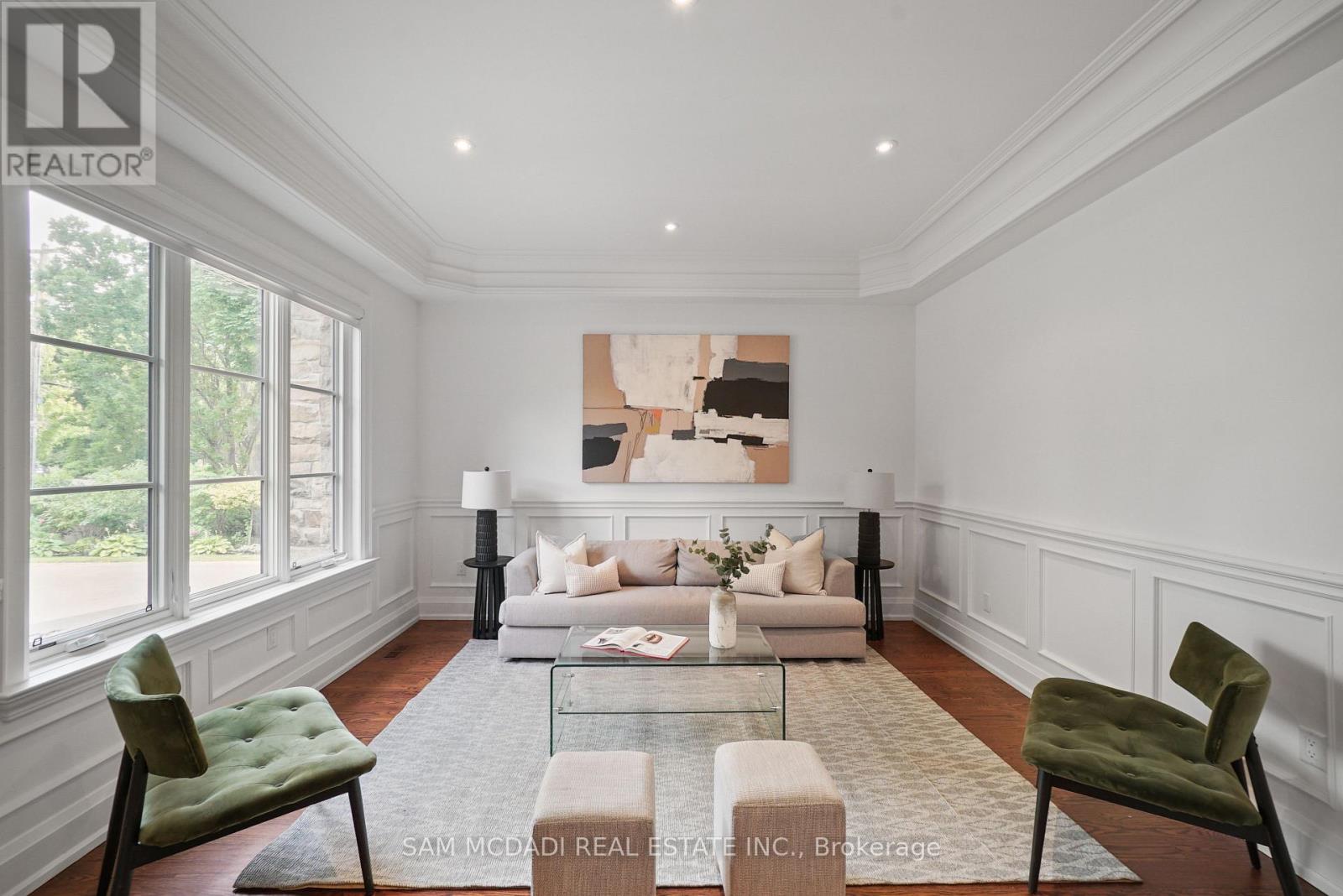 190 Maplewood Road, Mississauga, Ontario  L5G 2M6 - Photo 6 - W12509886