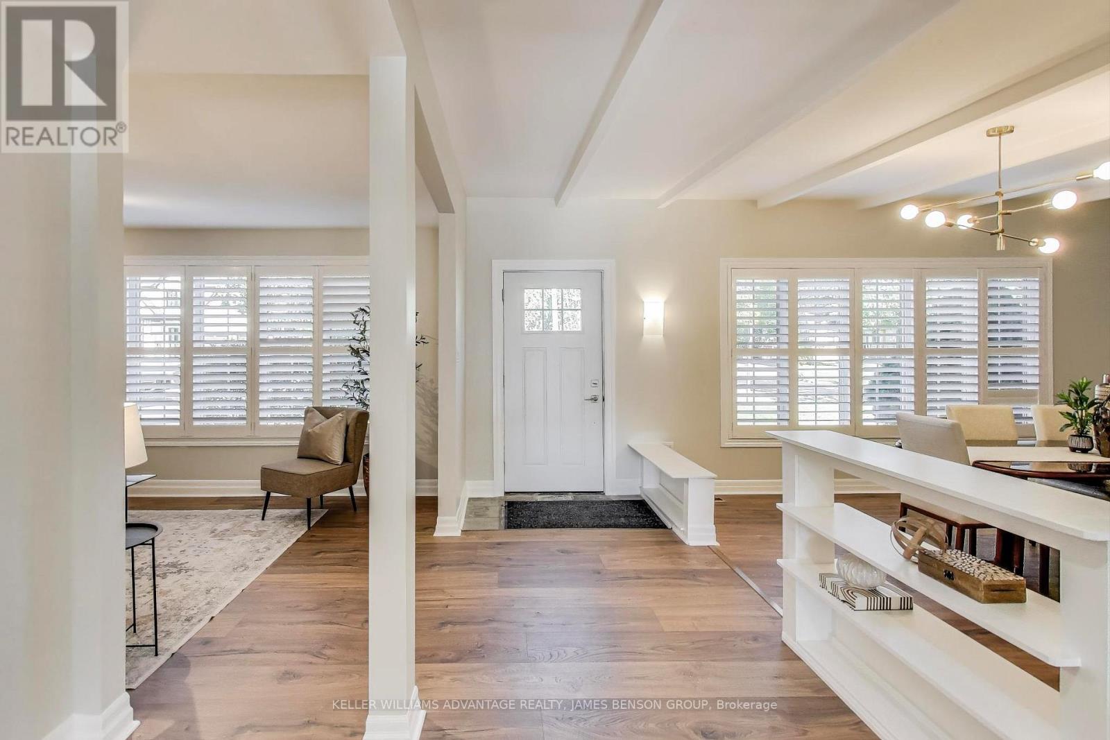 1188 Mineola Gardens, Mississauga, Ontario  L5G 3X9 - Photo 5 - W12509892