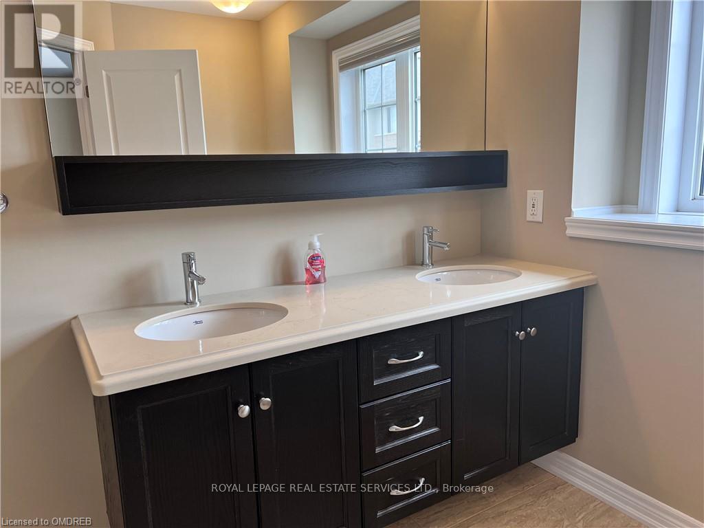 3140 Blackfriar Common, Oakville, Ontario  L6H 0P8 - Photo 19 - W12509972