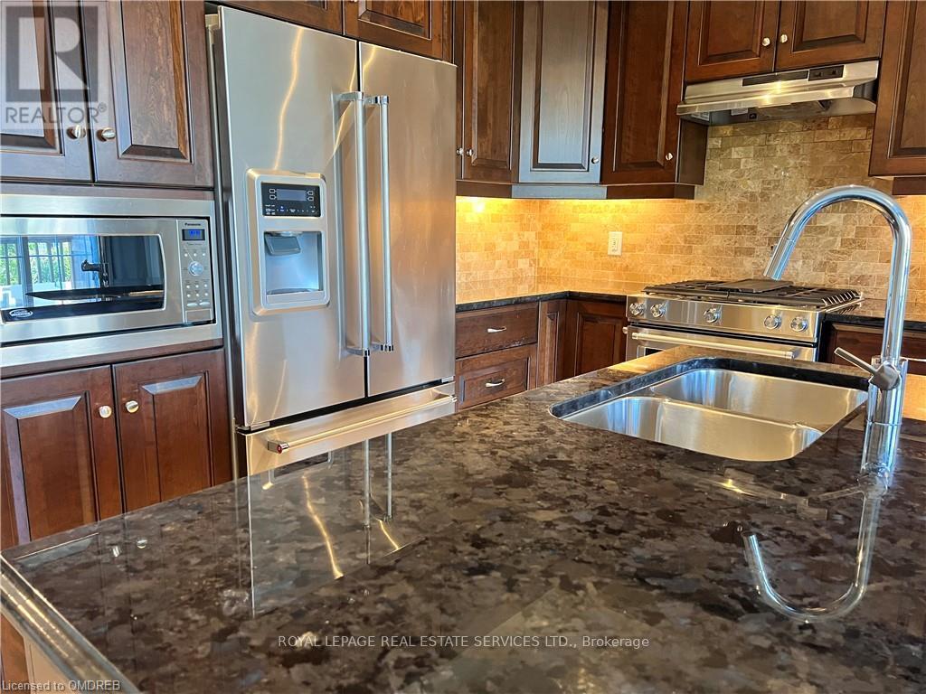 3140 Blackfriar Common, Oakville, Ontario  L6H 0P8 - Photo 8 - W12509972