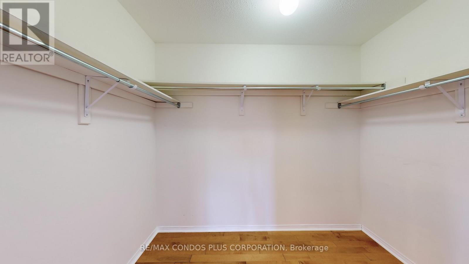 42 - 1290 Heritage Way, Oakville, Ontario  L6M 4M5 - Photo 16 - W12510000