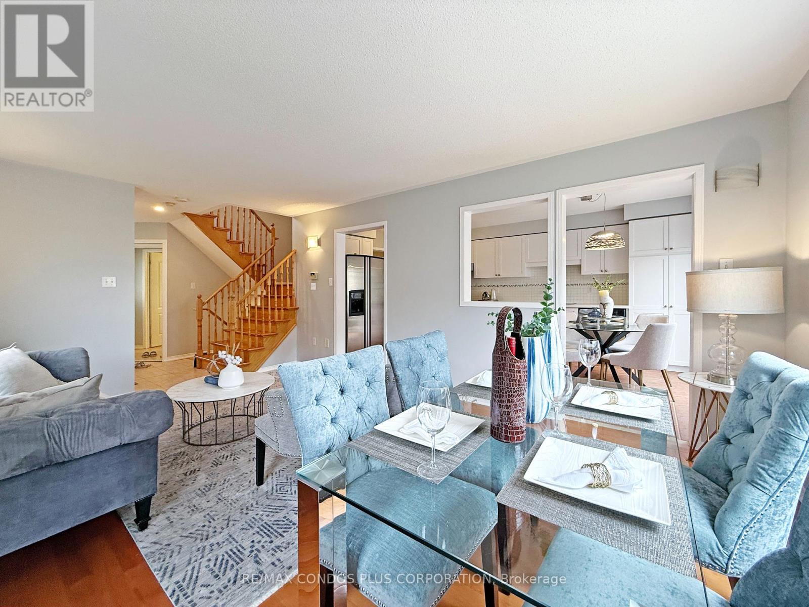 42 - 1290 Heritage Way, Oakville, Ontario  L6M 4M5 - Photo 3 - W12510000