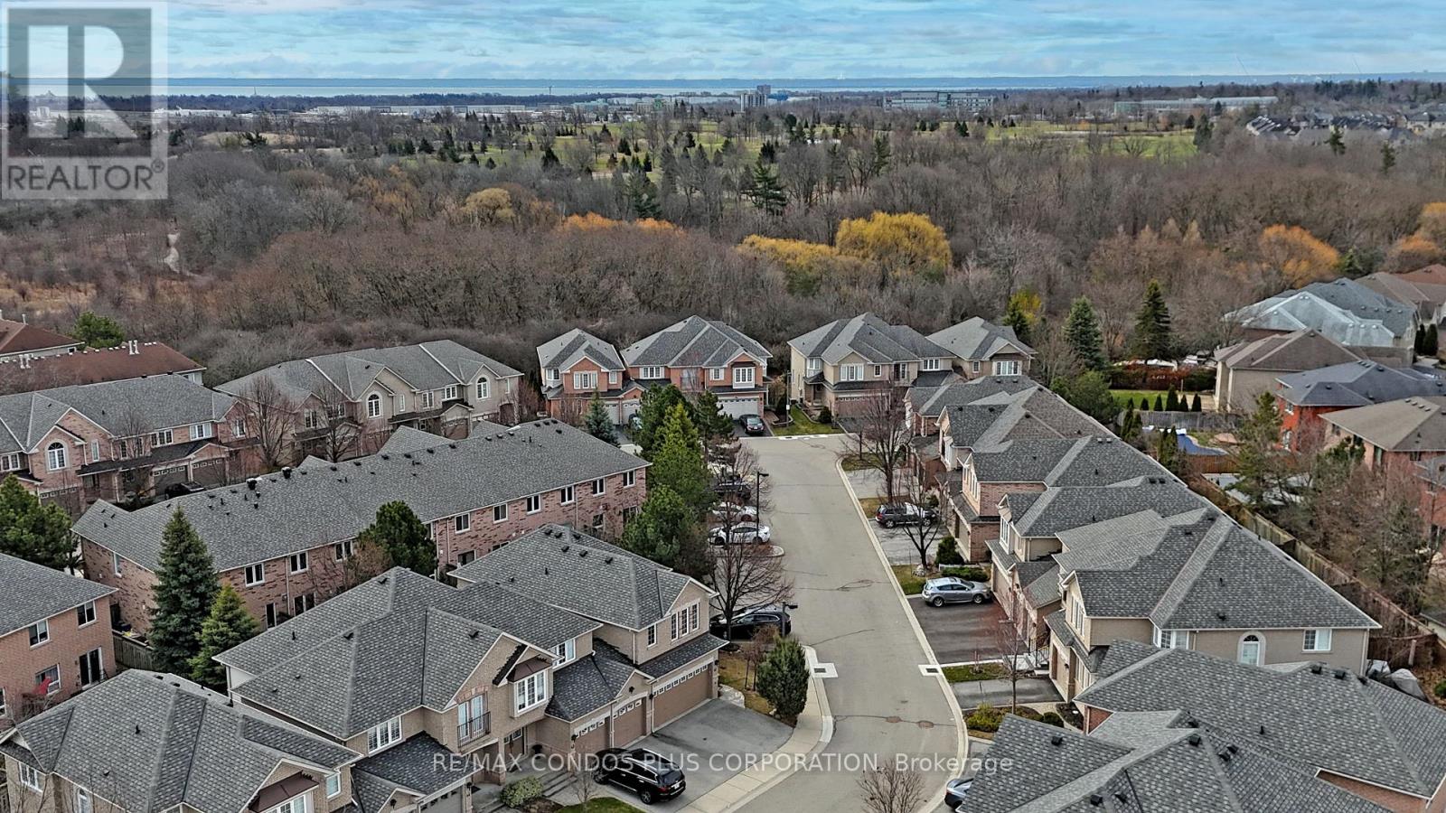 42 - 1290 Heritage Way, Oakville, Ontario  L6M 4M5 - Photo 36 - W12510000