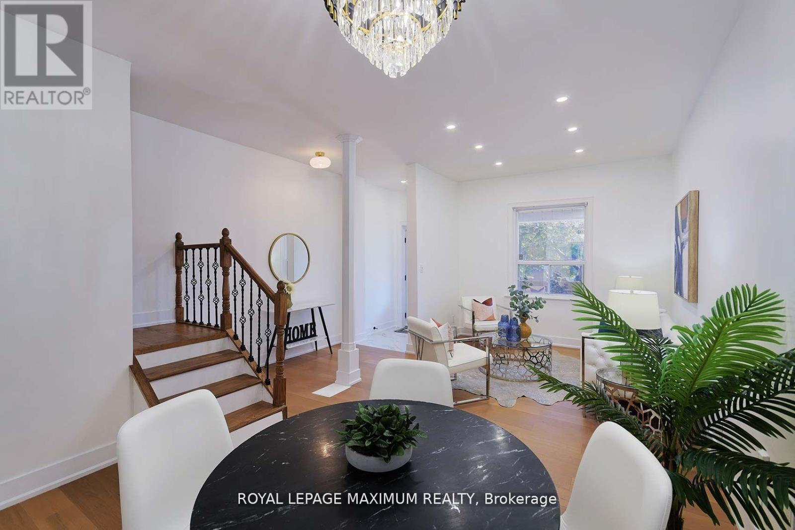 132 Wallace Avenue, Toronto, Ontario  M6H 1T5 - Photo 8 - W12510014