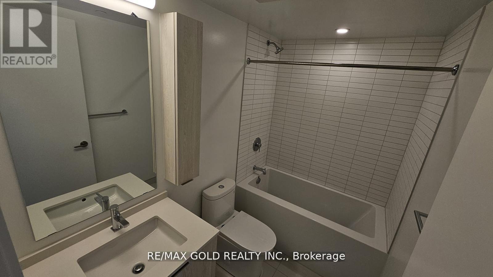 1319 - 86 Dundas Street E, Mississauga, Ontario  L5A 0B1 - Photo 10 - W12510022