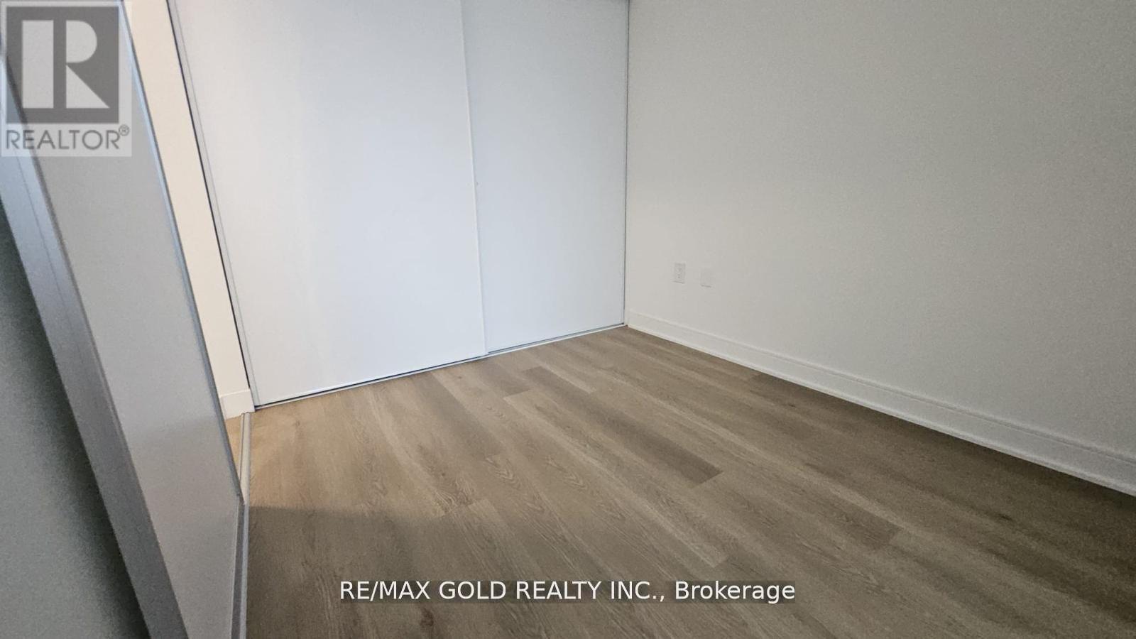 1319 - 86 Dundas Street E, Mississauga, Ontario  L5A 0B1 - Photo 8 - W12510022