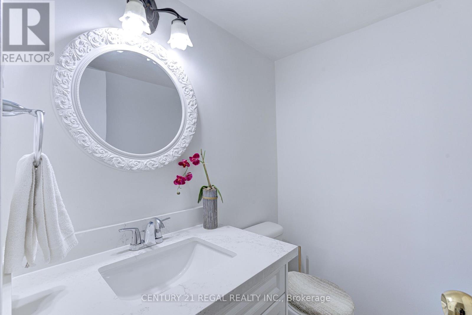 139 - 366 The East Mall, Toronto, Ontario  M9B 6C6 - Photo 25 - W12510050