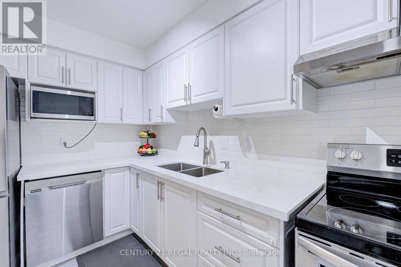 139 - 366 The East Mall, Toronto, Ontario  M9B 6C6 - Photo 7 - W12510050