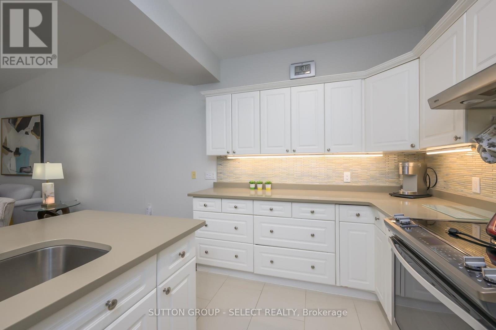 11 - 1337 Commissioners Road W, London South, Ontario  N6K 4V2 - Photo 13 - X12510092