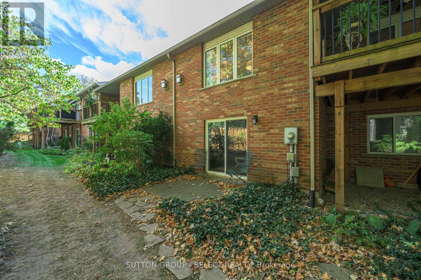 11 - 1337 Commissioners Road W, London South, Ontario  N6K 4V2 - Photo 9 - X12510092