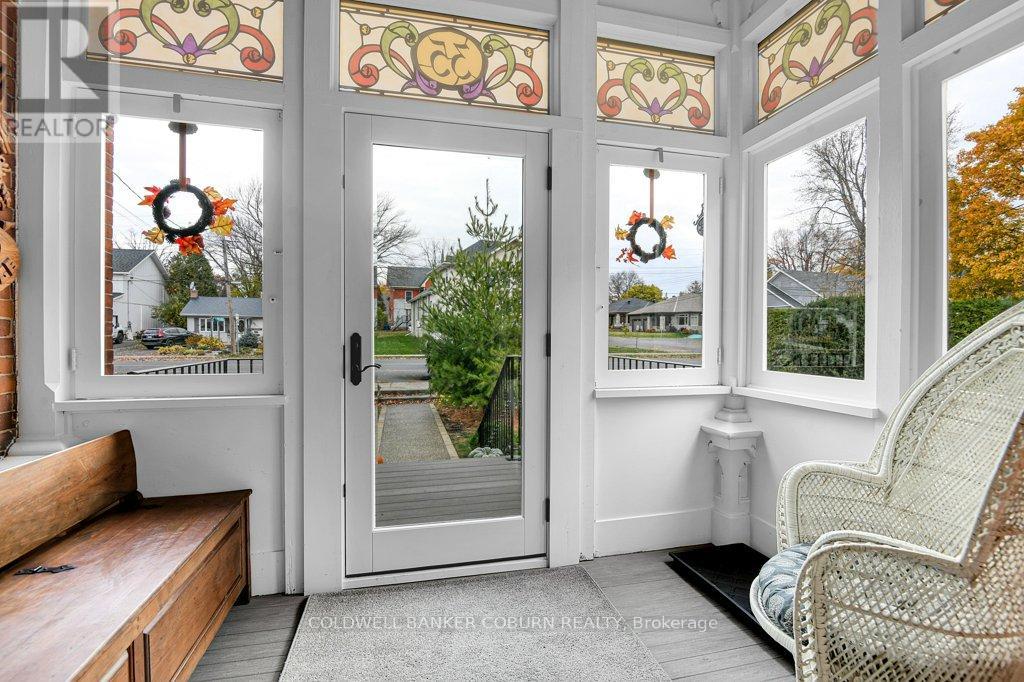 35 Lakeshore Drive, South Dundas, Ontario  K0C 1X0 - Photo 3 - X12510062