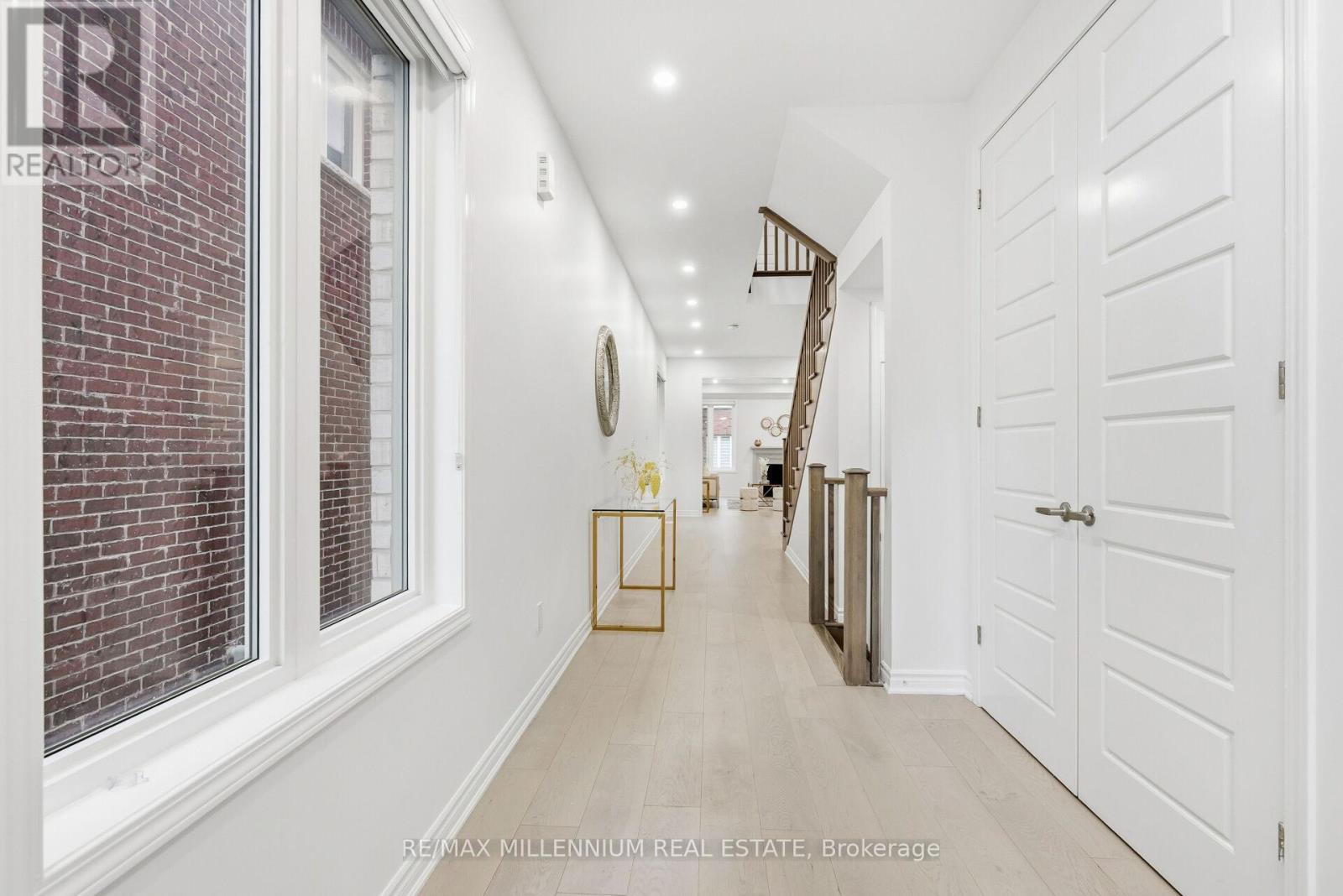 30 Hammermeister Street, Kitchener, Ontario  N2R 0T2 - Photo 8 - X12509896