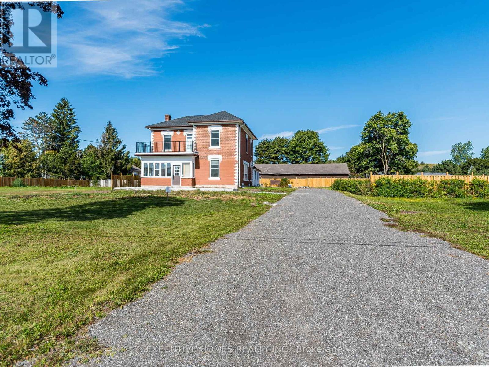 12 Orangeville Street, Erin, Ontario N0B 1Z0 - Photo 2 - X12509898