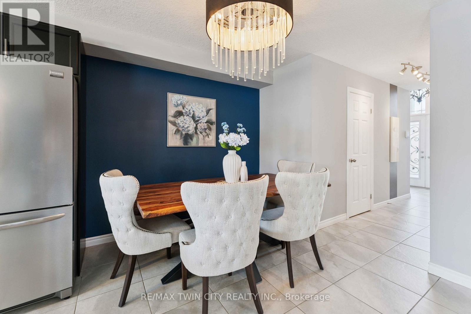 12 Avatar Place, Hamilton, Ontario  L0R 1W0 - Photo 16 - X12510040