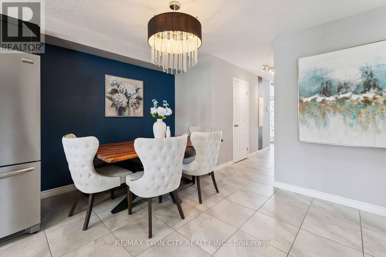 12 Avatar Place, Hamilton, Ontario  L0R 1W0 - Photo 17 - X12510040