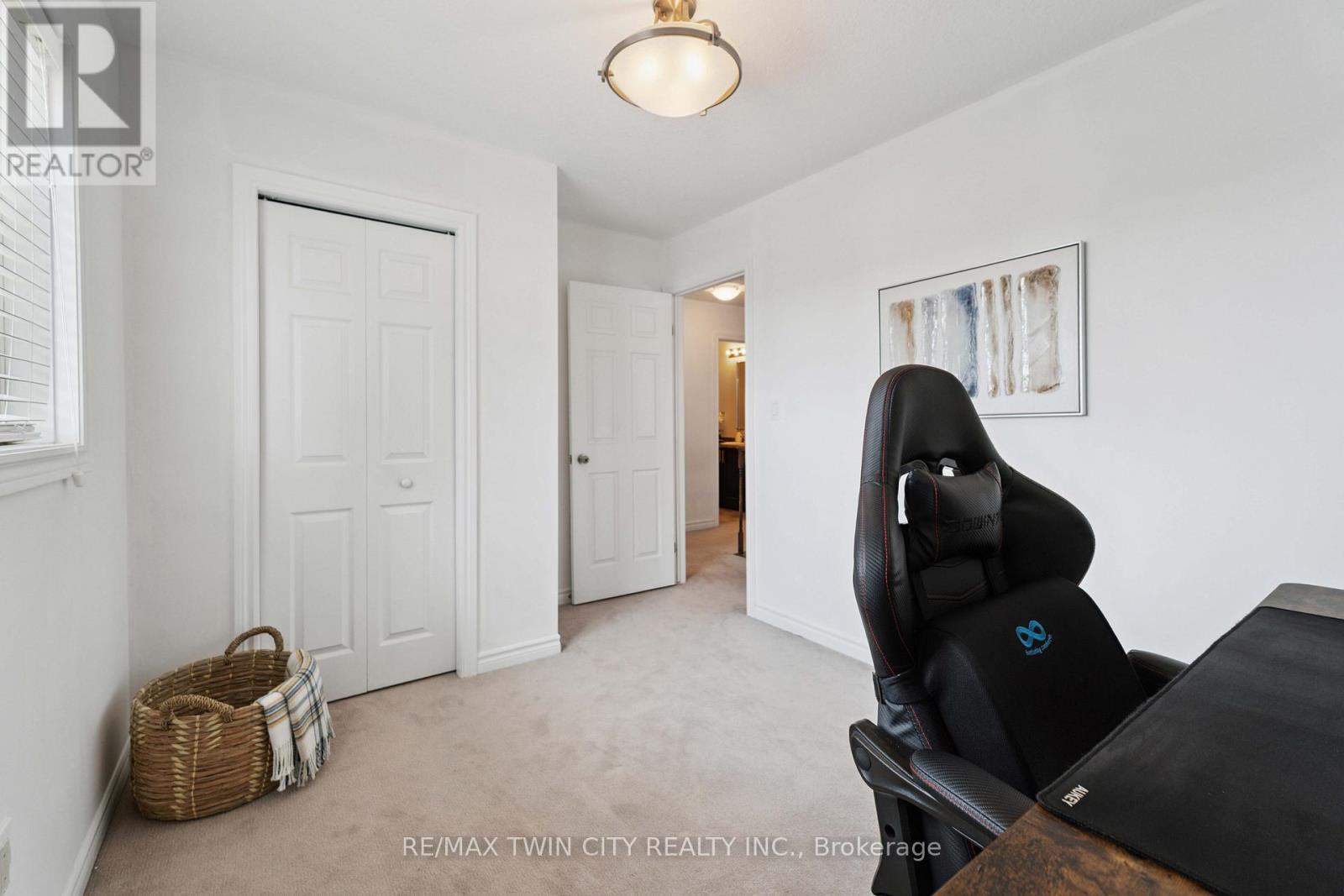 12 Avatar Place, Hamilton, Ontario  L0R 1W0 - Photo 32 - X12510040