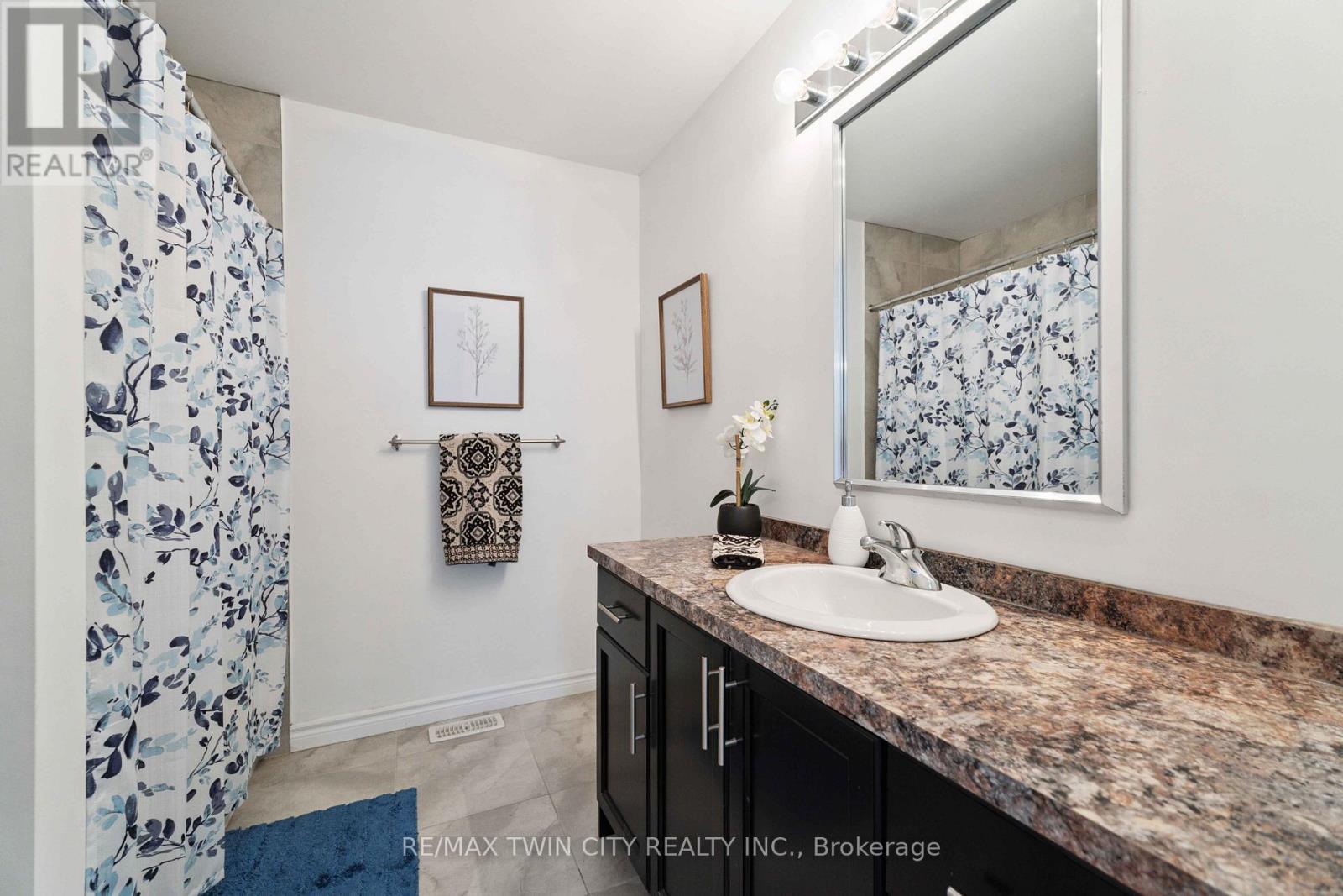 12 Avatar Place, Hamilton, Ontario  L0R 1W0 - Photo 35 - X12510040