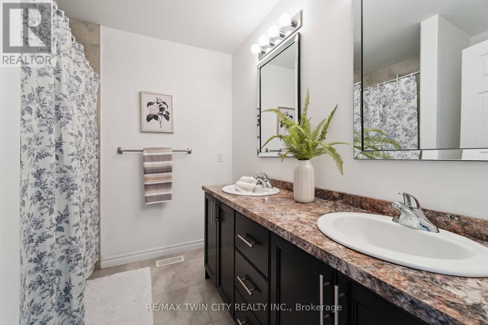 12 Avatar Place, Hamilton, Ontario  L0R 1W0 - Photo 37 - X12510040