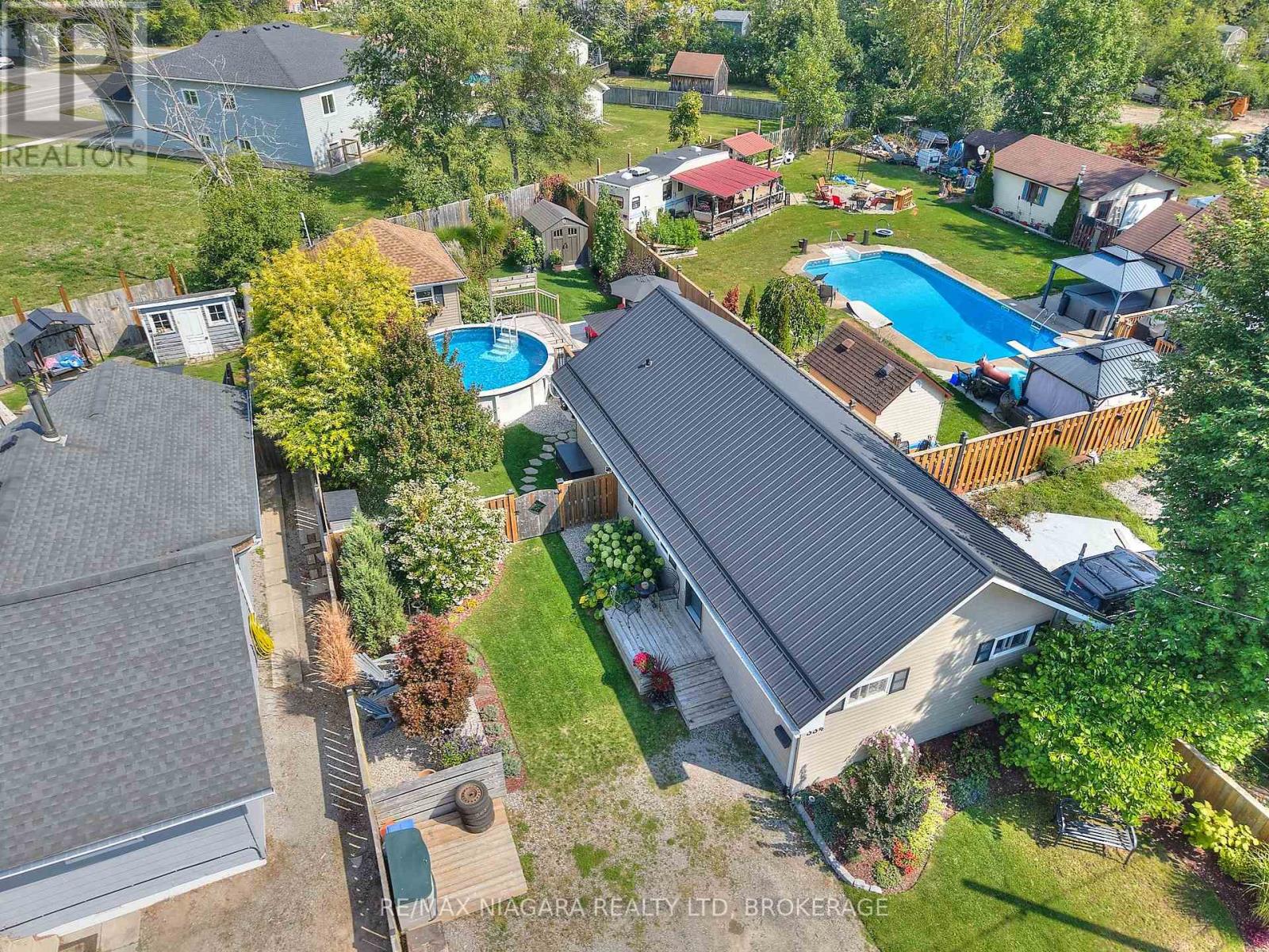 334 Leask Avenue, Fort Erie, Ontario  L2A 4L4 - Photo 2 - X12510138