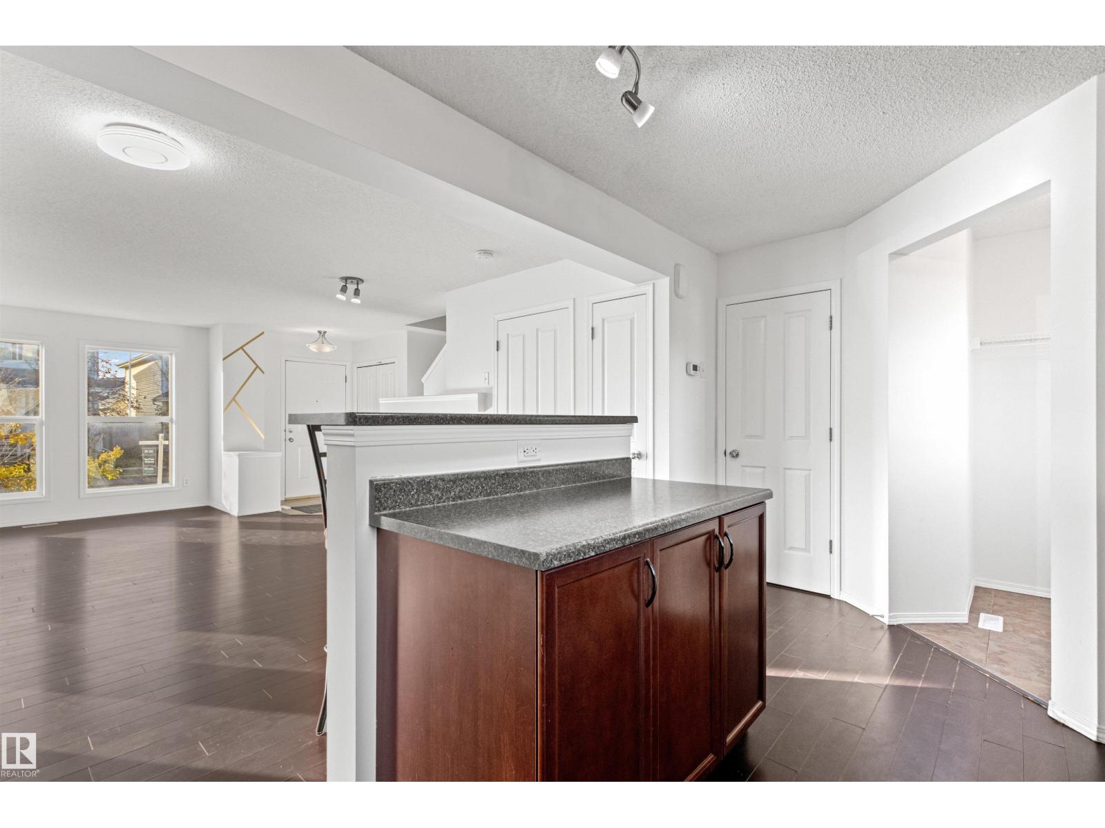 7112 19a Av Sw, Edmonton, Alberta  T6X 0K2 - Photo 12 - E4464426