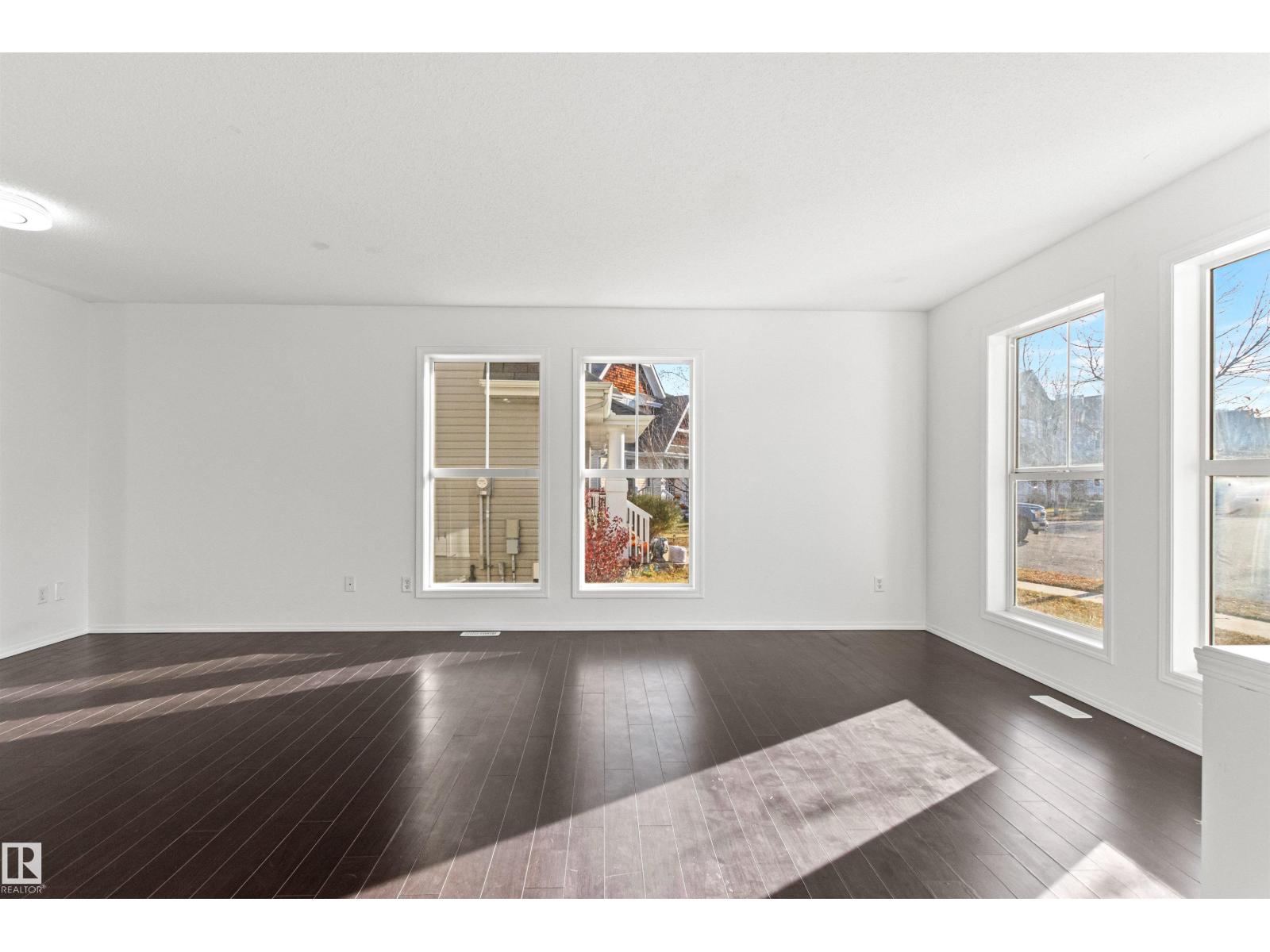 7112 19a Av Sw, Edmonton, Alberta  T6X 0K2 - Photo 3 - E4464426