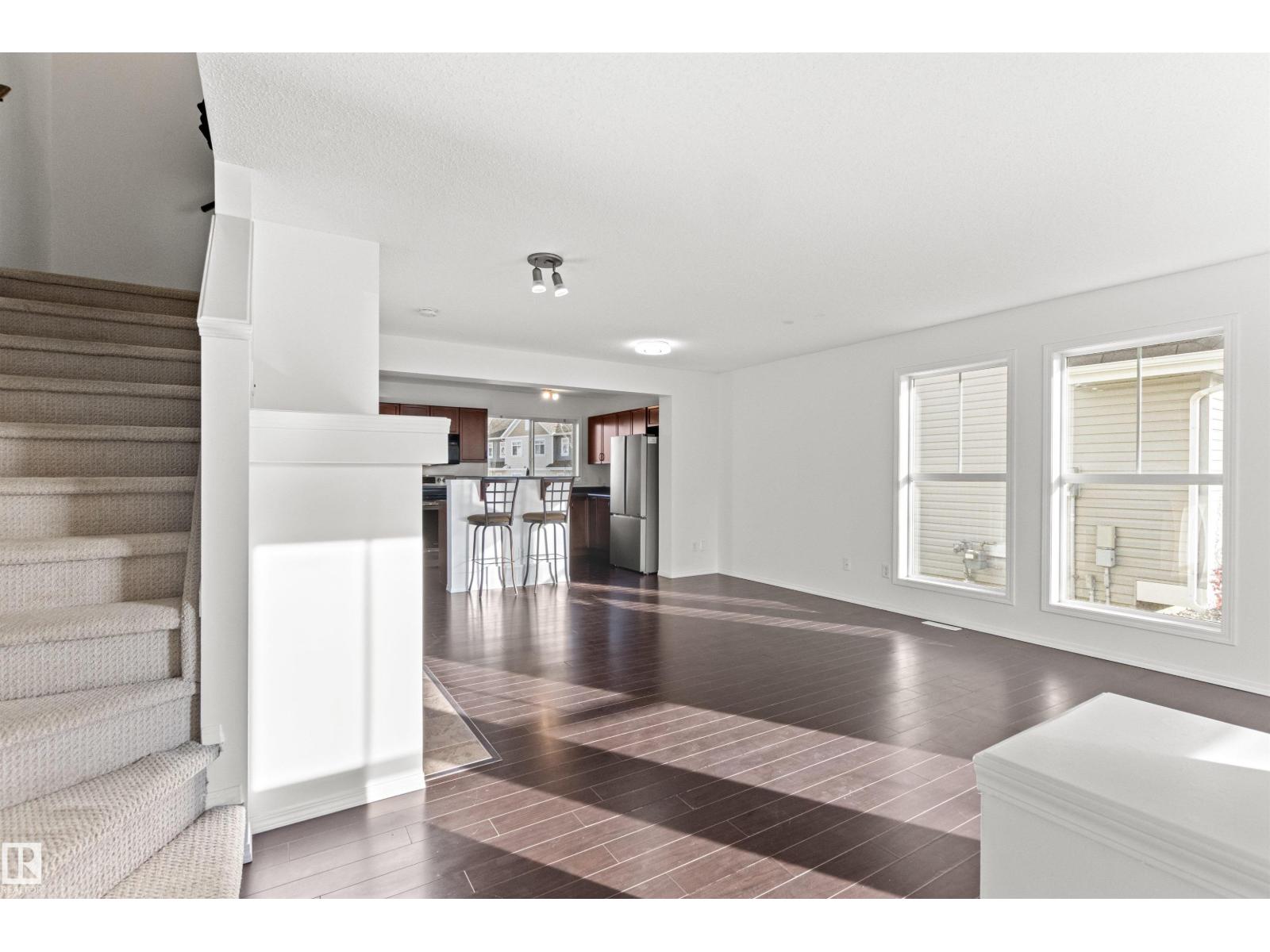 7112 19a Av Sw, Edmonton, Alberta  T6X 0K2 - Photo 2 - E4464426