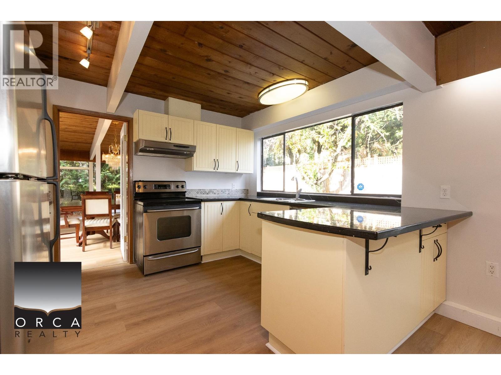 815 Margaree Place, West Vancouver, British Columbia  V7T 2J5 - Photo 5 - R3064739