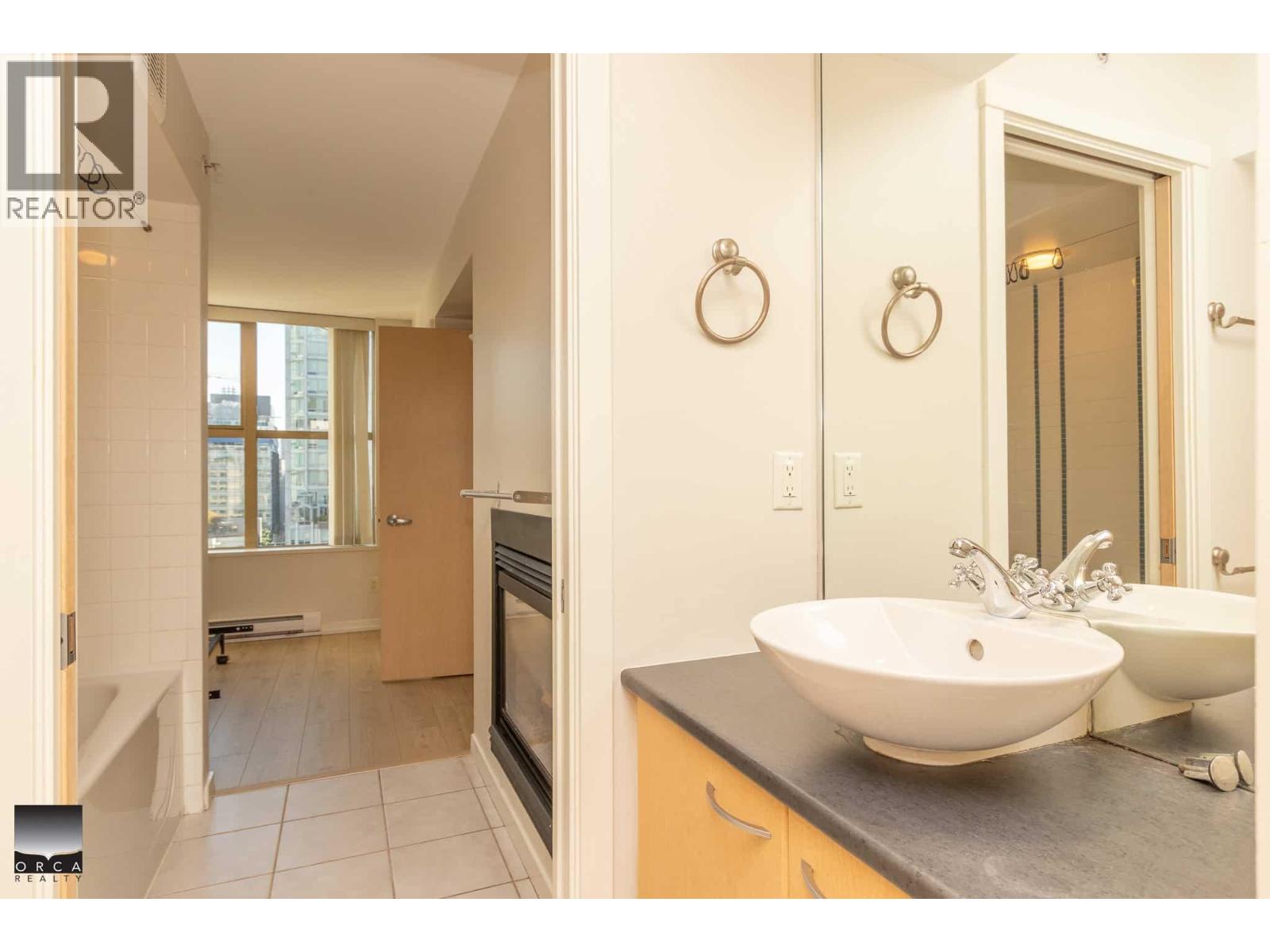 1504 969 Richards Street, Vancouver, British Columbia  V6B 1A8 - Photo 12 - R3064779