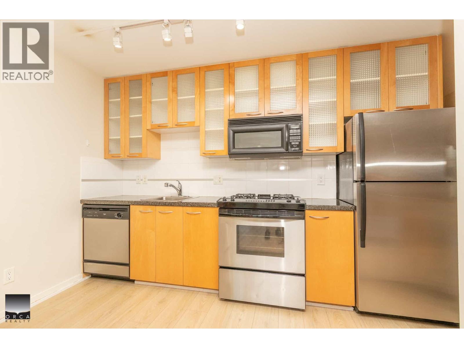 1504 969 Richards Street, Vancouver, British Columbia  V6B 1A8 - Photo 2 - R3064779