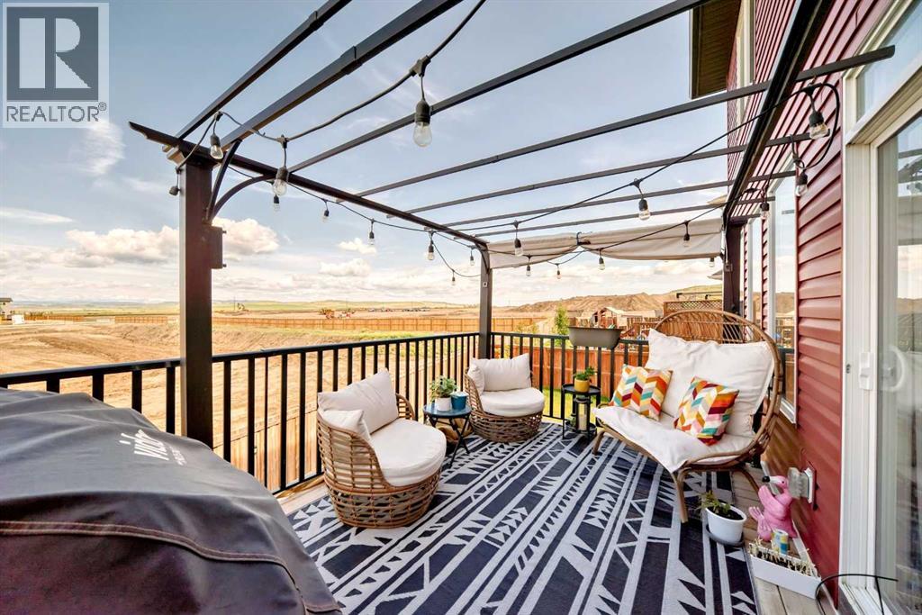 63 Heritage Court, Cochrane, Alberta  T4C 2N5 - Photo 8 - A2257011