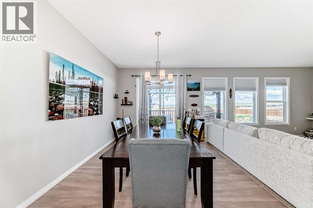 63 Heritage Court, Cochrane, Alberta  T4C 2N5 - Photo 6 - A2257011