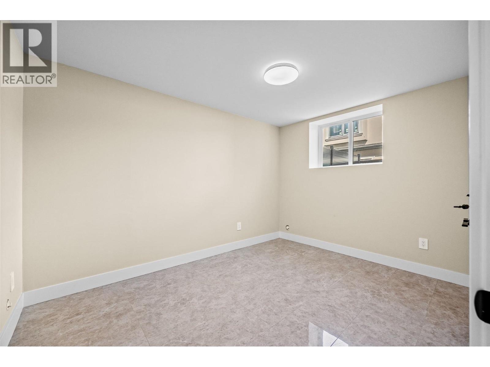 1 5115 Buxton Street, Burnaby, British Columbia V5H 1J7 - Photo 31 - R3064371