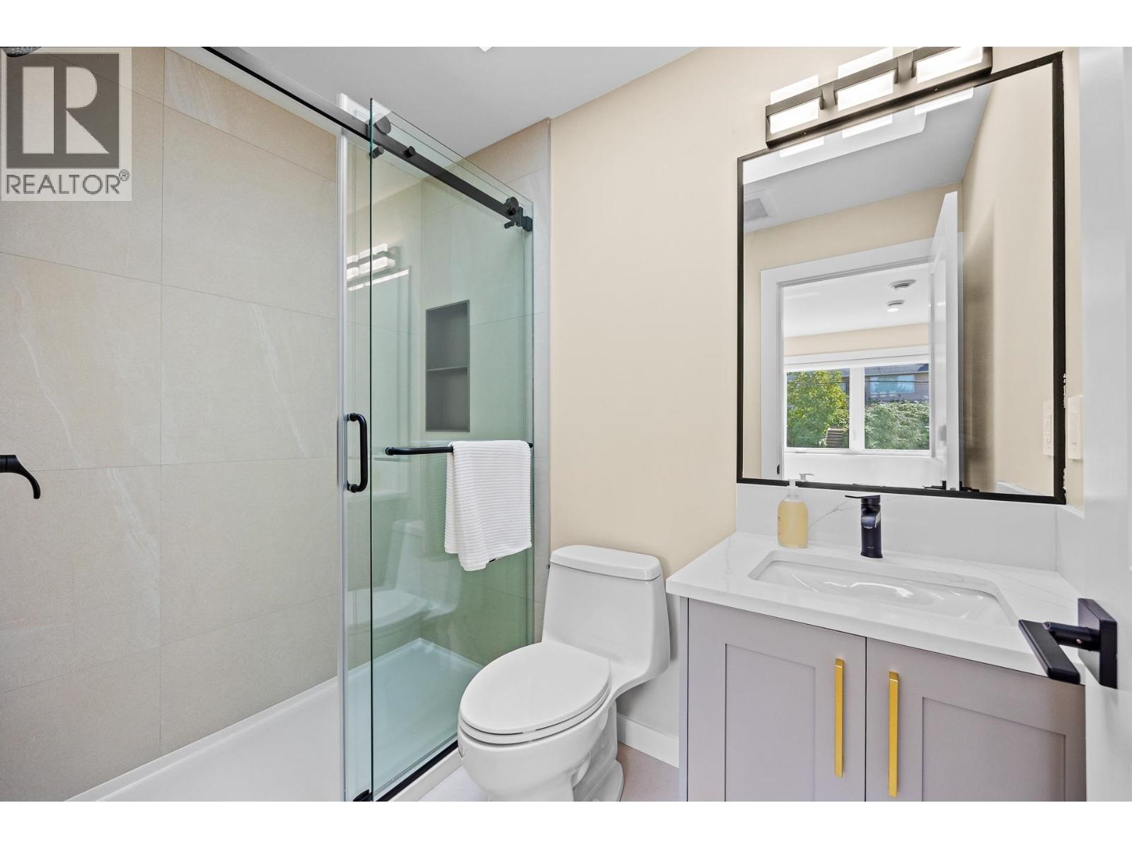 1 5115 Buxton Street, Burnaby, British Columbia V5H 1J7 - Photo 29 - R3064371