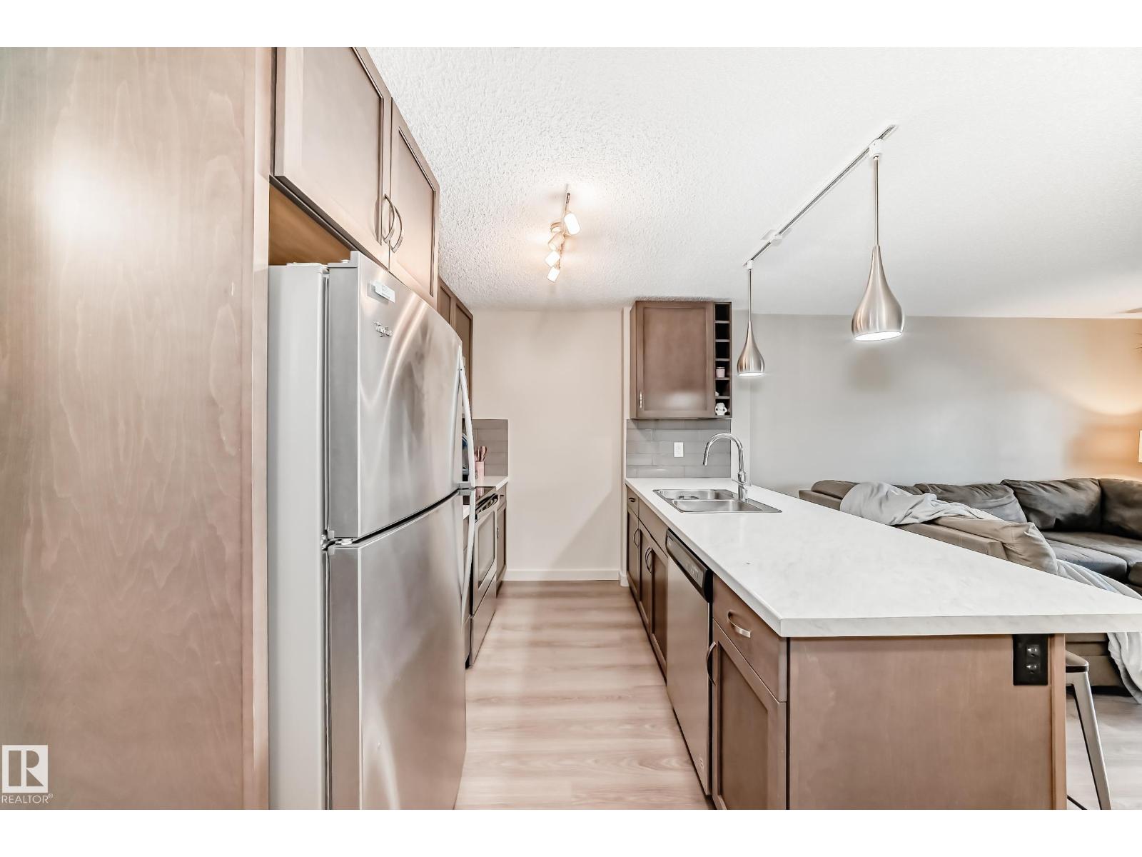 #303 4008 Savaryn Dr Sw, Edmonton, Alberta  T6X 2E5 - Photo 1 - E4464406