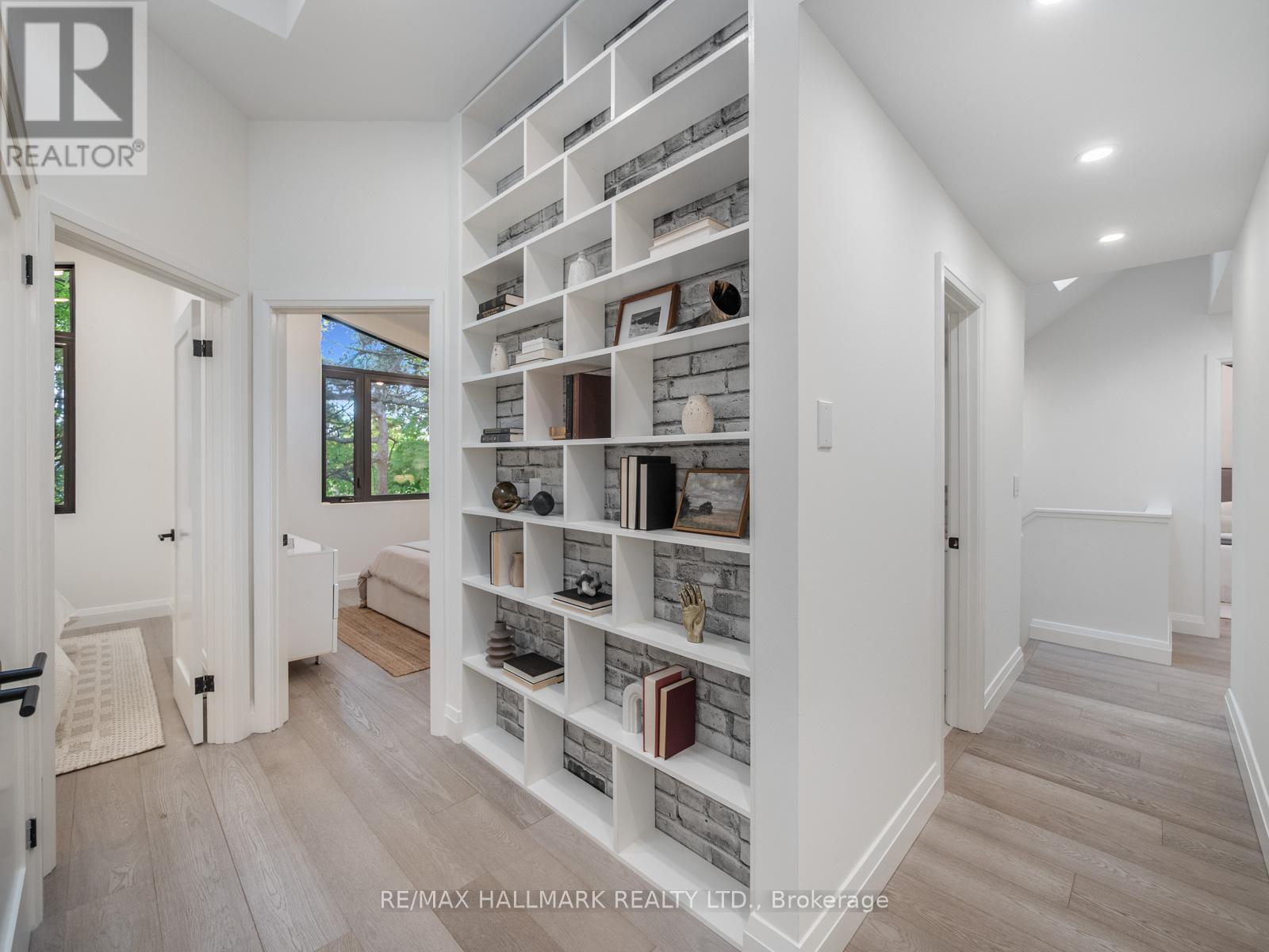 11 Craig Crescent, Toronto, Ontario  M4G 2N6 - Photo 17 - C12510098