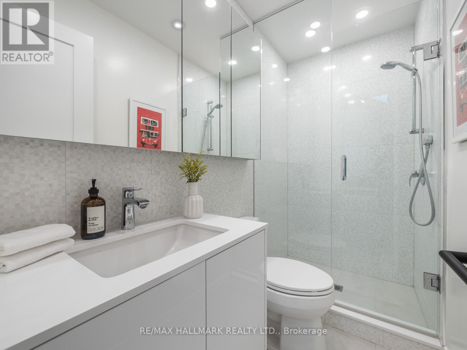 11 Craig Crescent, Toronto, Ontario  M4G 2N6 - Photo 27 - C12510098