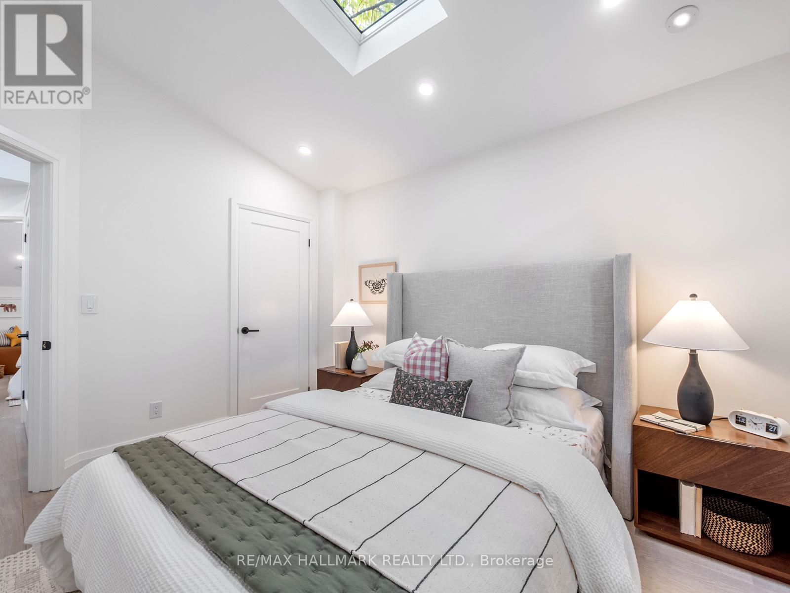 11 Craig Crescent, Toronto, Ontario  M4G 2N6 - Photo 29 - C12510098