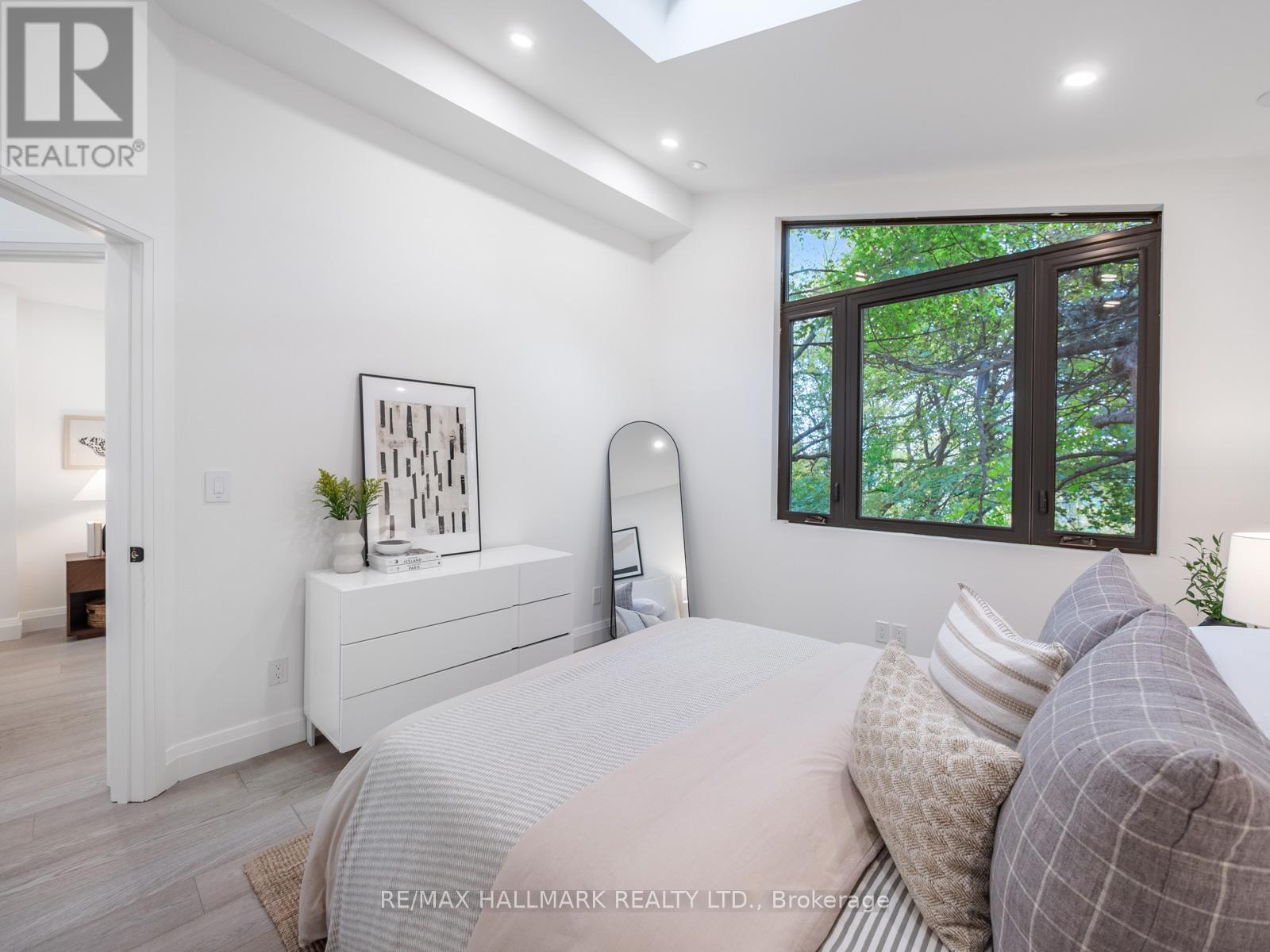 11 Craig Crescent, Toronto, Ontario  M4G 2N6 - Photo 30 - C12510098