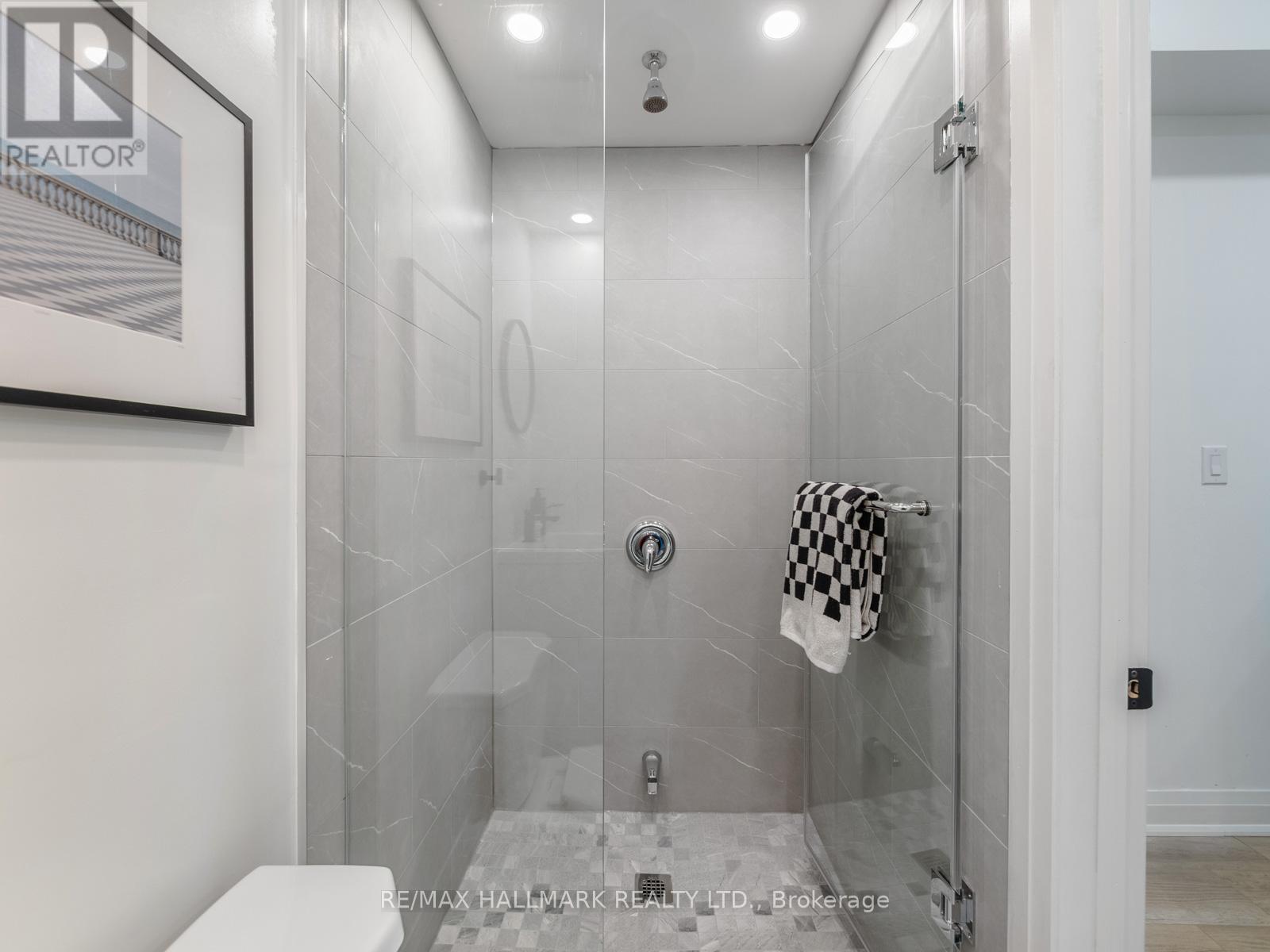 11 Craig Crescent, Toronto, Ontario  M4G 2N6 - Photo 40 - C12510098